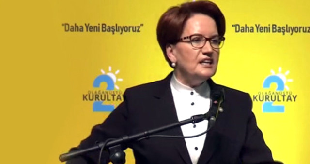 Akşener, Salondakilere "Eteğinde Taş Kalan Var mı?" Diye Sordu