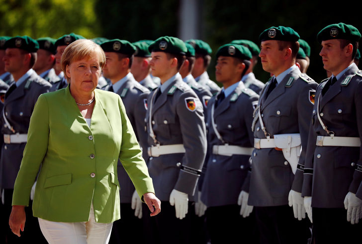 Merkel'den Türkiye'ye destek açıklaması