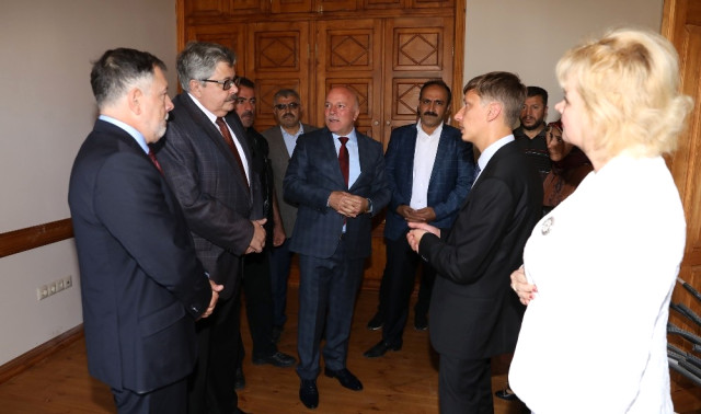 Rusya Ankara Büyükelçisi Yerhov'dan Başkan Sekmen'e Müze Teşekkürü