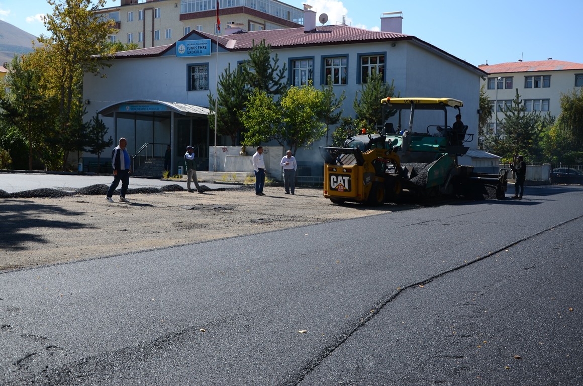 Palandöken Belediyesi okul bahçelerine el attı