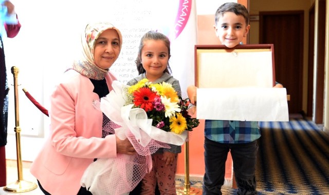 Nilgün Azizoğlu, Karayazı'da Çocuklarla Bir Araya Geldi
