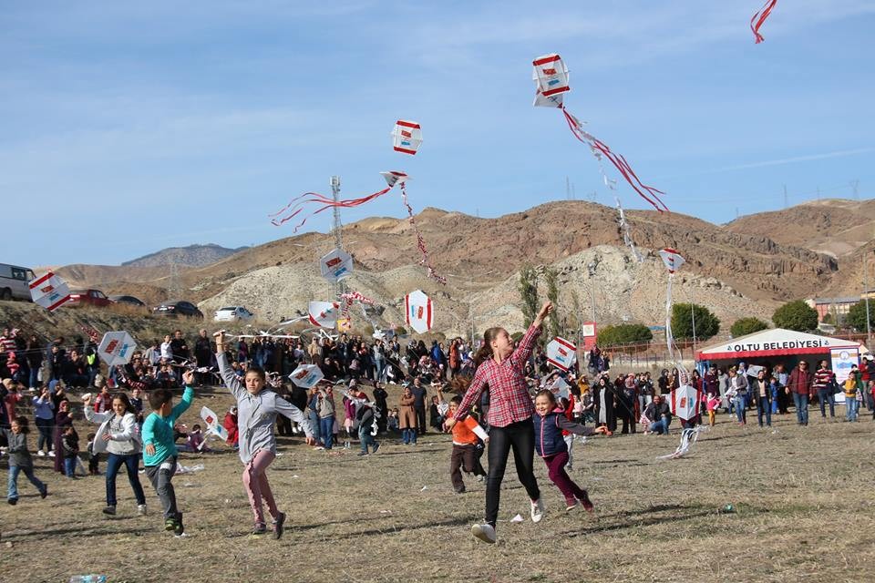 Erzurum'da Uçurtma şöleni festivale dönüştü