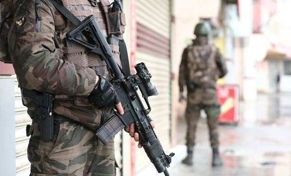Diyarbakır'da terör örgütü PKK'ya yönelik operasyon