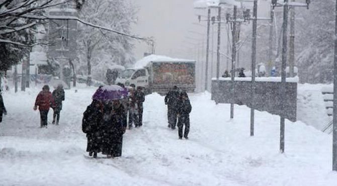 Hava sıcaklığı düşüyor! Kuvvetli kar ve yağmur geliyor