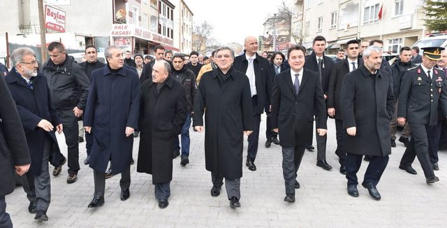 Abdullah Gül, Ahmet Davutoğlu ve Ali Babacan cenaze törenine katıldı