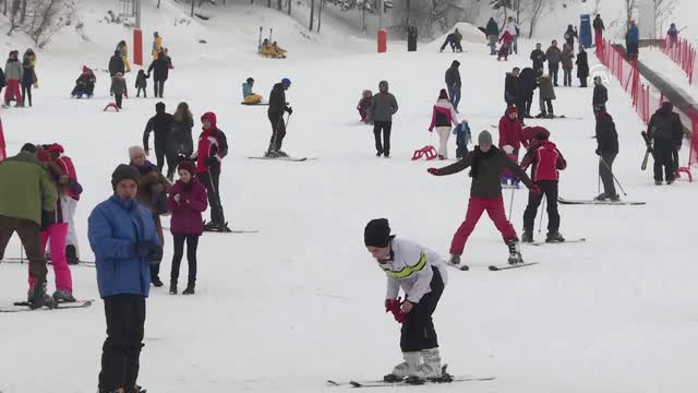 Hafta sonunu fırsat bilip Palandöken'e akın ettiler