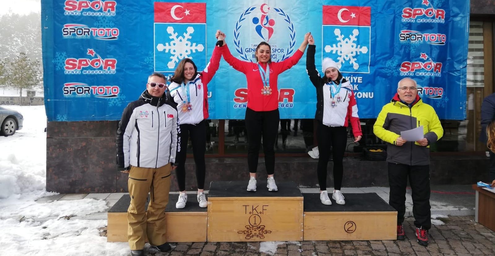 Erzurum Kayak Kulübü hızlı başladı