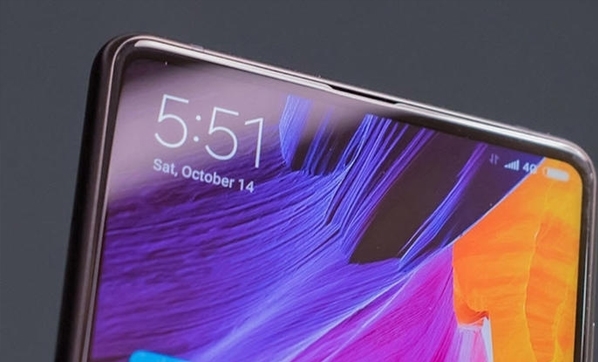 Xiaomi'den süper hızlı şarj olan telefon