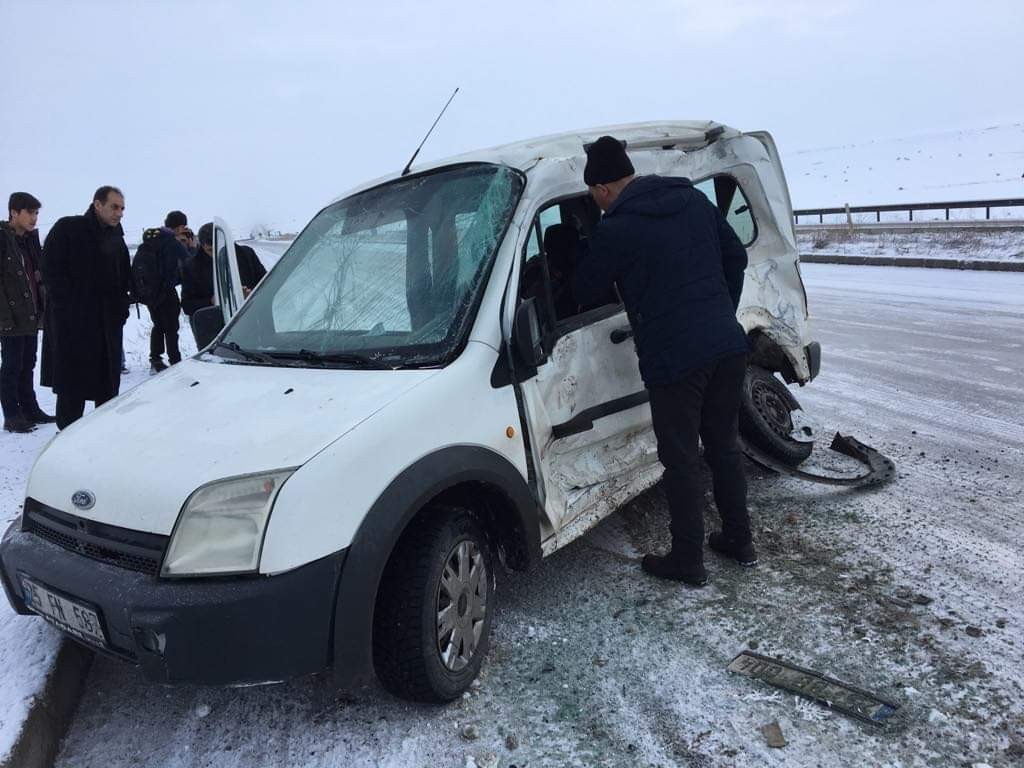 Erzurum’da trafik kazası: 2 yaralı