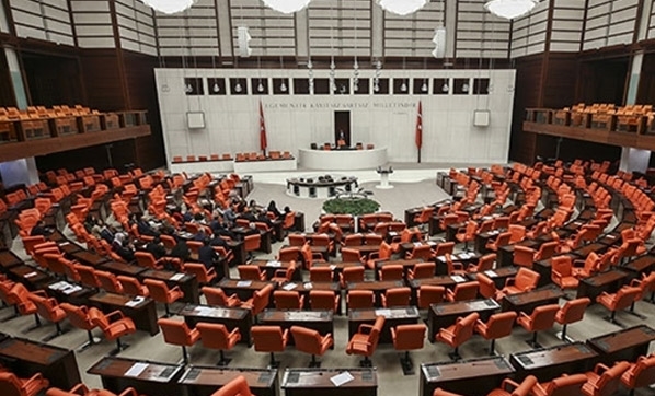 Alparslan Türkeş Üniversitesi torbadan çıkarıldı!