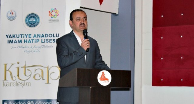 İmam Hatip Lisesi Kitap Okuma Projeleriyle Göz Dolduruyor