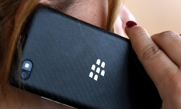 Blackberry'den Twitter'a patent ihlali suçlaması