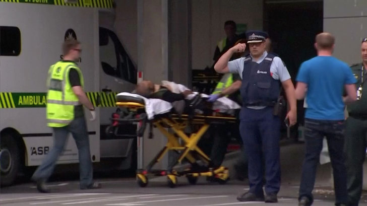 Yeni Zelanda'da iki camiye silahlı saldırı! Katliamın ilk görüntüleri
