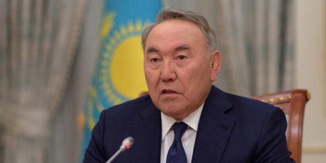 Kazak lider Nazarbayev ‘ömür boyu kurucu lider’ olacak