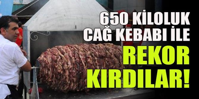 Erzurumlular 650 kiloluk cağ kebabı ile Kocaeli'de rekor kırdı
