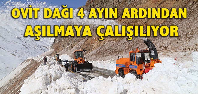 2 bin 640 rakımda kar temizleme çalışması