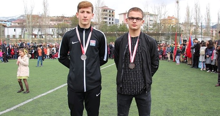 Çevik kardeşler Türkiye Şampiyonası’ndan madalya ile döndü