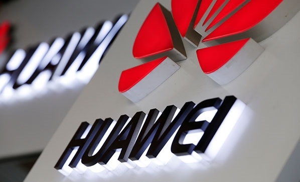 Çinli Huawei teknolojisi ile ABD'yi sallıyor