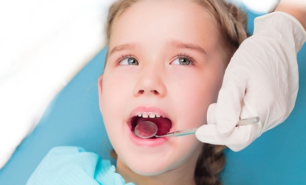 Çocuklarda diş çapraşıklıklarına dikkat