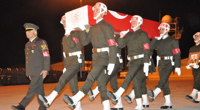 Pençe Harekatı şehitleri Yüksekova’da törenle memleketlerine uğurlandı