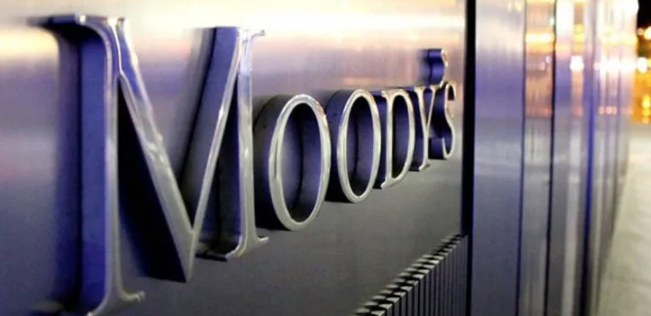 Moody's, Türkiye'nin kredi notunu düşürdü!