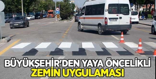 Büyükşehir’den “Yaya Öncelikli Trafik” düzenlemesi