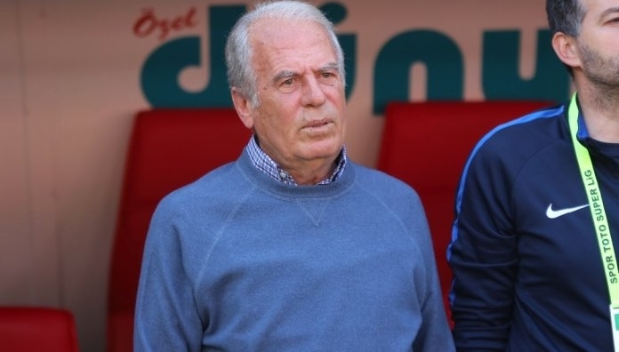 Mustafa Denizli'nin takımı Traktör Sazi, Erzurum'da kamp yapacak