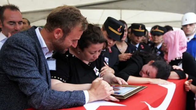 Şehit Binbaşı Zafer Akkuş son yolculuğuna uğurlandı