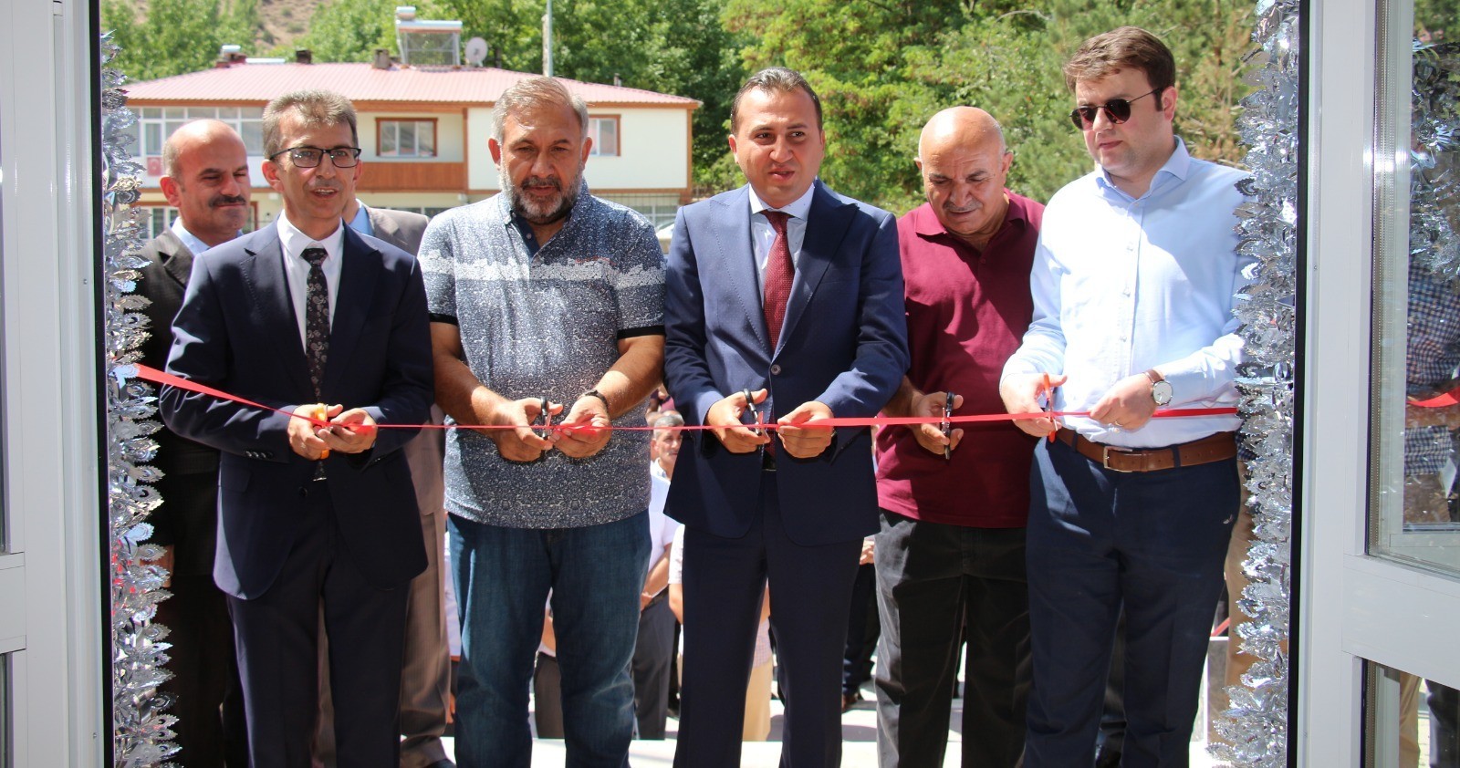 Olur’da 700 bin liralık semt kütüphanesi açıldı