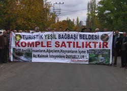 Beldeyi satışa çıkardılar!