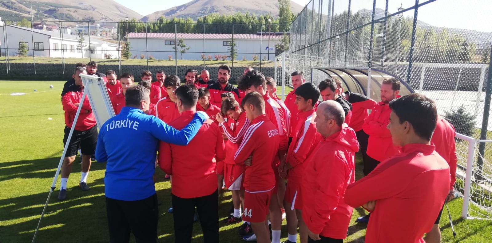 UEFA A Lisans Kursu'nun ilk etabı Erzurum’da başladı