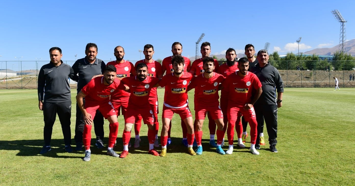 Yakutiye Belediyespor iddialı takım olduğunu kanıtladı