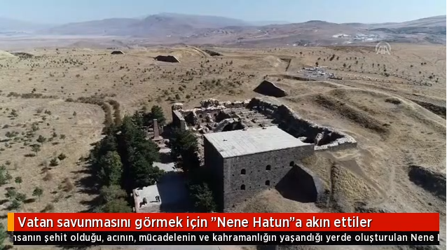 Vatan savunmasını görmek için "Nene Hatun"a akın ettiler