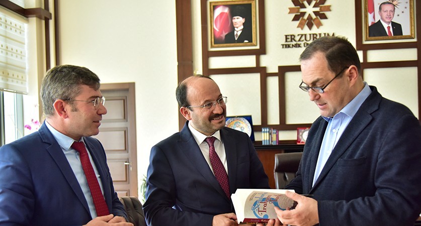 Janjgava, ETÜ Rektörü Prof. Dr. Bülent Çakmak' ı ziyaret etti