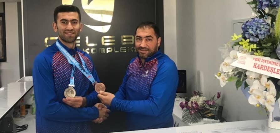 Çelebispor’a hayırlı olsun madalyası