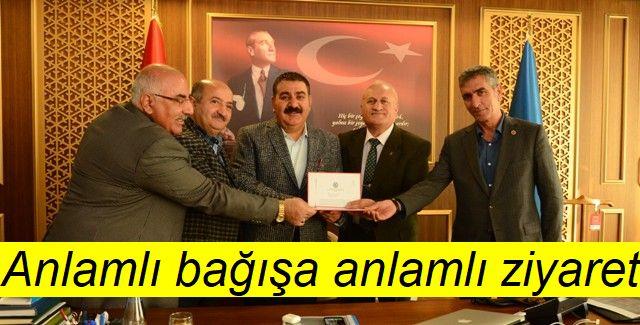 Anlamlı bağışa anlamlı ziyaret