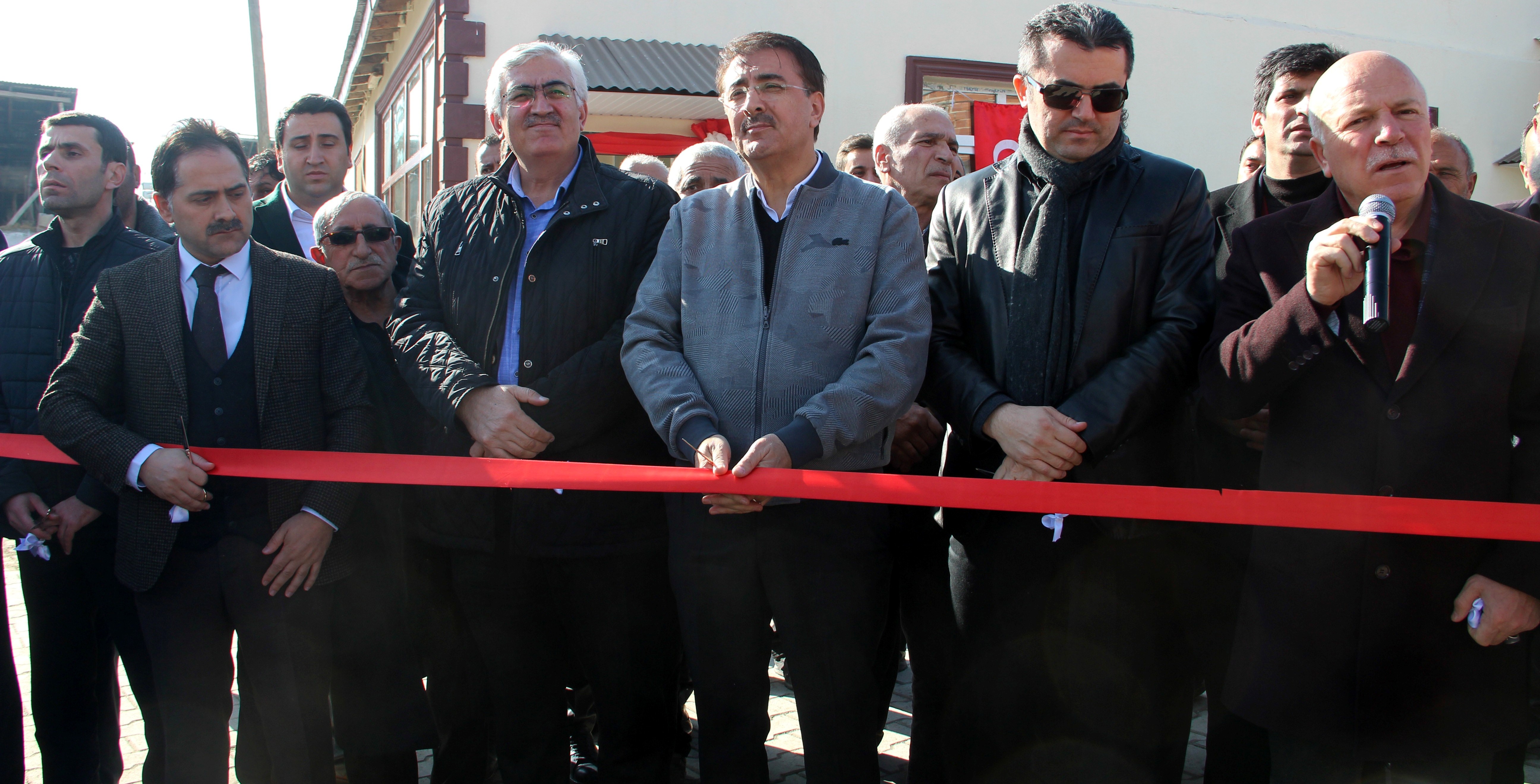 Yakutiye Belediyesinden 5 mahalleye “Millet Konağı”