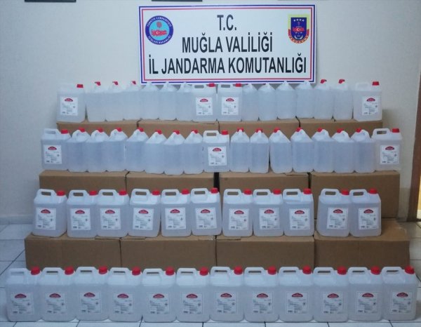 Bodrum'a götürülen bin 200 litre etil alkol ele geçirildi