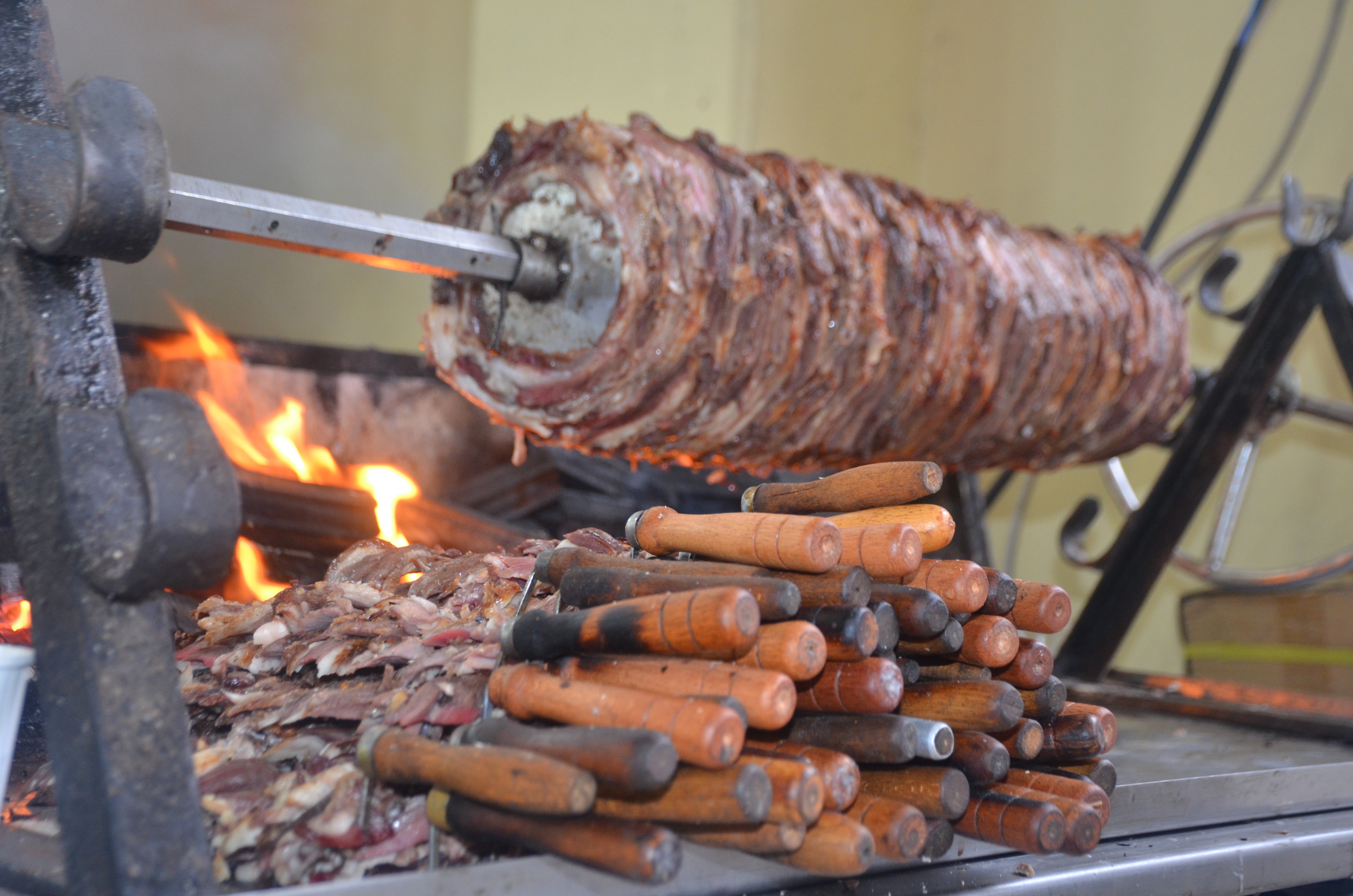 'Cağ kebabının anavatanı neresidir?' tartışması