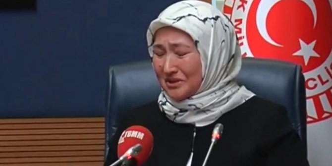 Doğu Türkistan'da yaşadığı zulmü gözyaşlarıyla anlattı