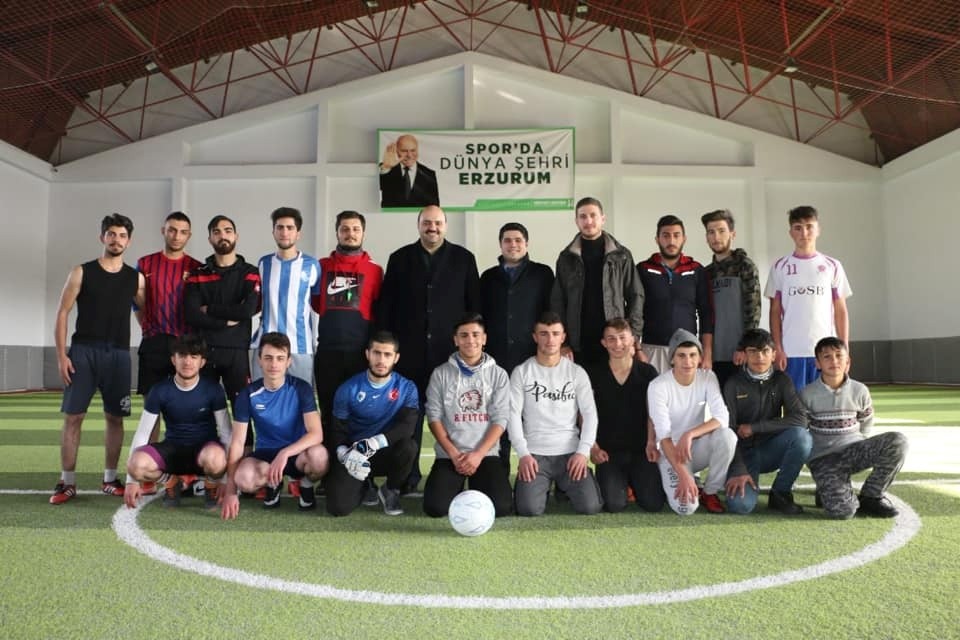 Aziziye’de Gençlerin Futbol Turnuvası