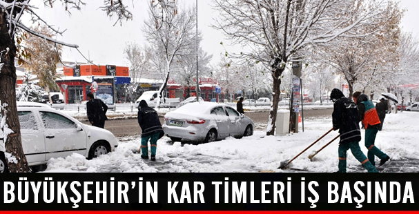 Büyükşehir’in kar timleri iş başında