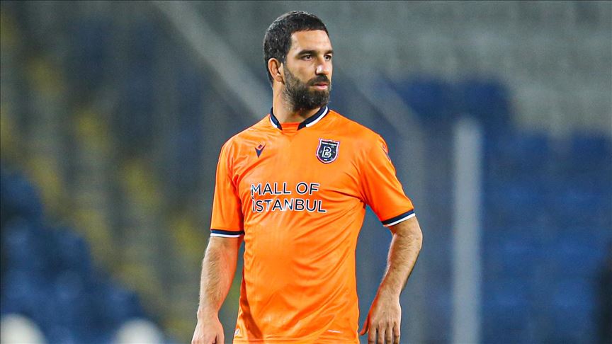 Başakşehir'de Arda Turan'la yollar ayrıldı