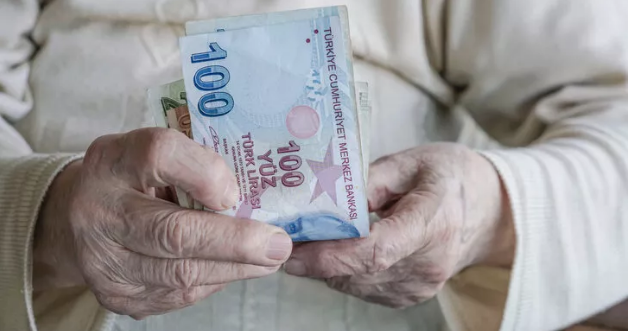 SGK'dan 'emekli maaşında kesinti' iddiasına ilişkin açıklama