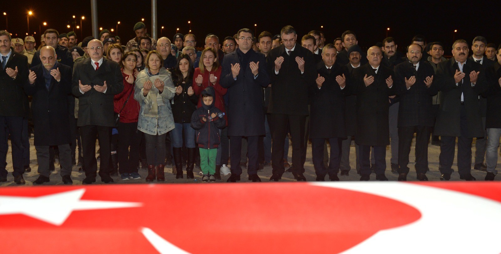 Şehit gümrük memurunun naaşı memleketi Mersin'e gönderildi