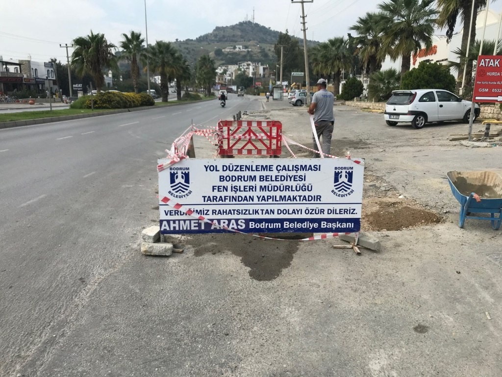 Başkan Aras: Bodrum yolları, sezona kadar hazır olacak