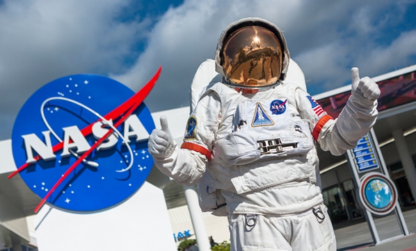 NASA'nın Ay'a insan gönderme hedefi 2 yıl gecikebilir