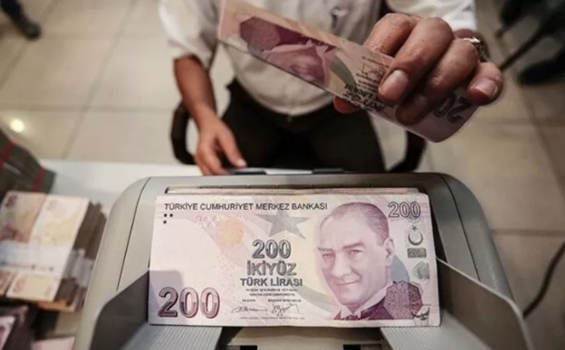 Bankalardan vatandaşlara salgın desteği! 10 bin TL, 6 ay ödemesiz kredi...