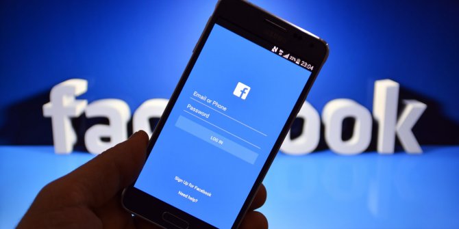 Twitter karar almıştı: Facebook da harekete geçti