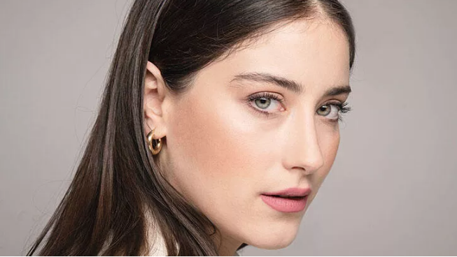 Hazal Kaya'dan 'Çocuğun LGBTİ+ olsa ilk tepkin ne olurdu?’ sorusuna yanıt!